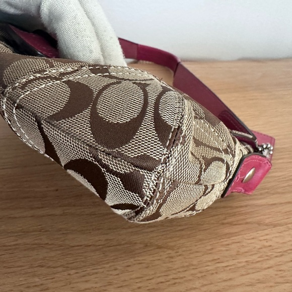 Authentic Coach monogram soho shoulder bag - Picture 17 of 17